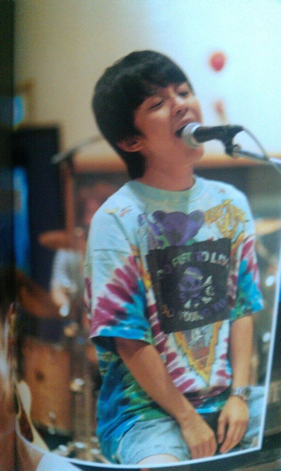  p>涉谷昴在1981年9月22日出生于大阪府茨木市,15岁加入 a target="