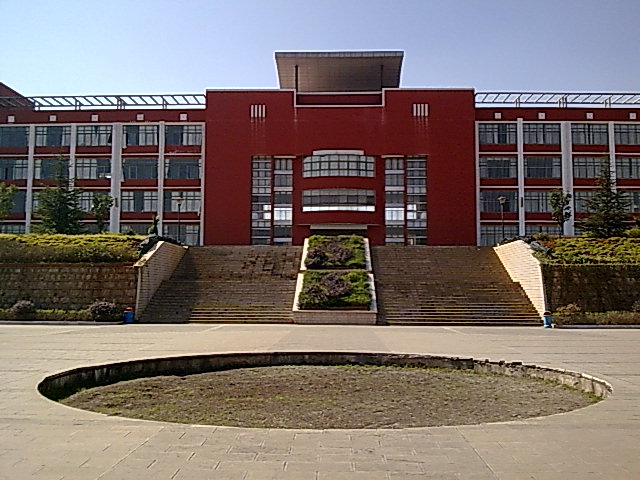 富源县胜境中学