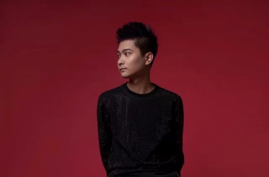  p>mc张凯2014年原创作品 经快手发布,多名mc翻唱走红网络 /p>