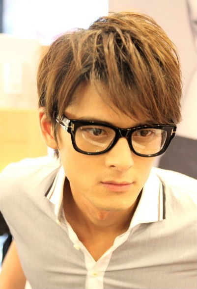 kuo),1977年6月8日生于中国台湾省台北市,台湾演员,模特及歌手