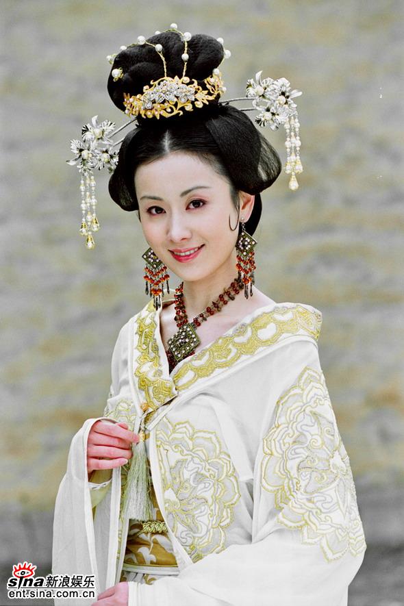 lemmaid="305391">中央戏剧学院 /a>97级表演本科,中国内地女演员