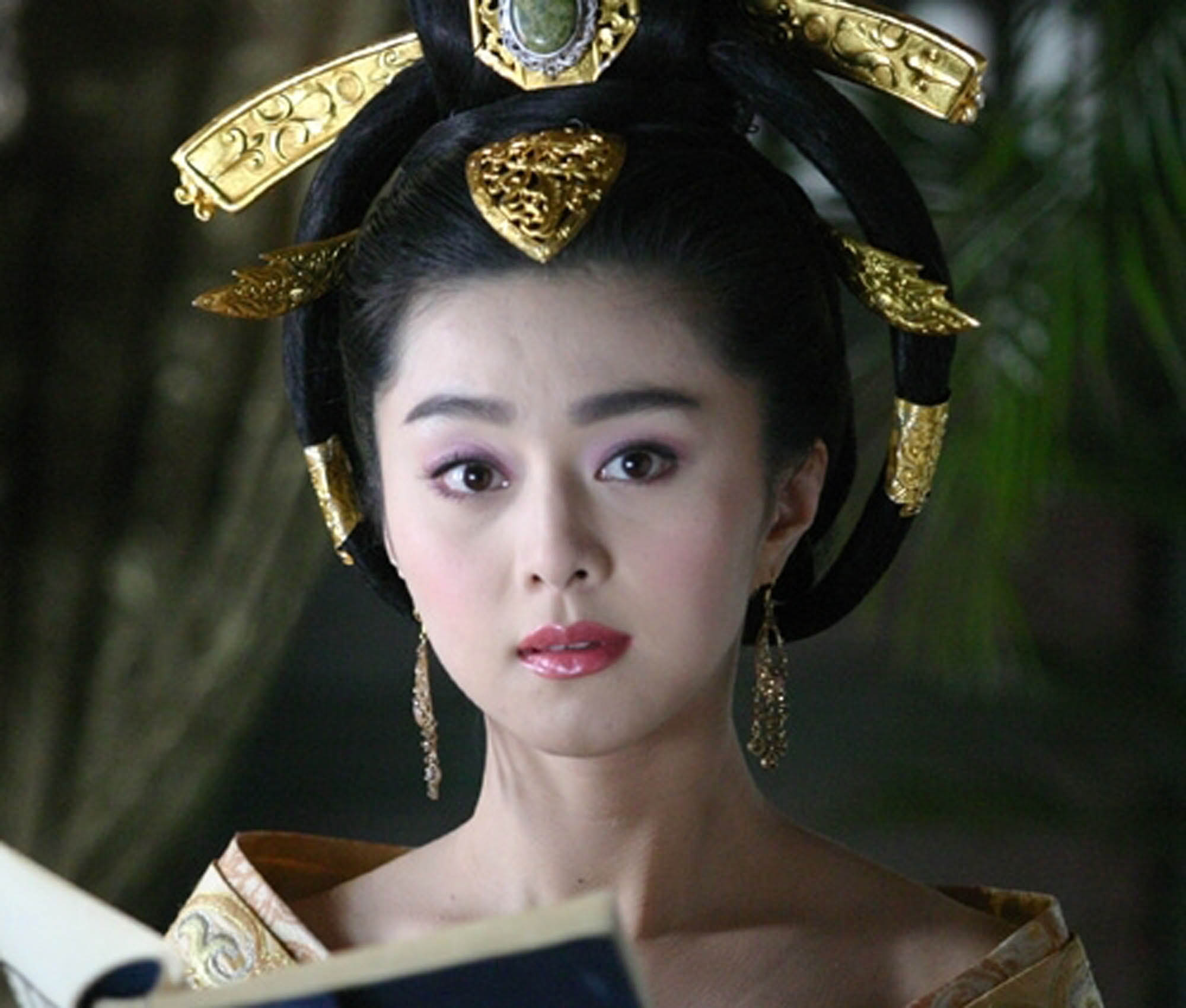 西安大唐芙蓉园影视文化传播有限公司联合出品的古装电视剧,该剧由 a