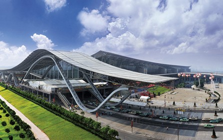  p>广州国际会展中心( a href="#" data-lemmaid="7842482">琶洲展馆 