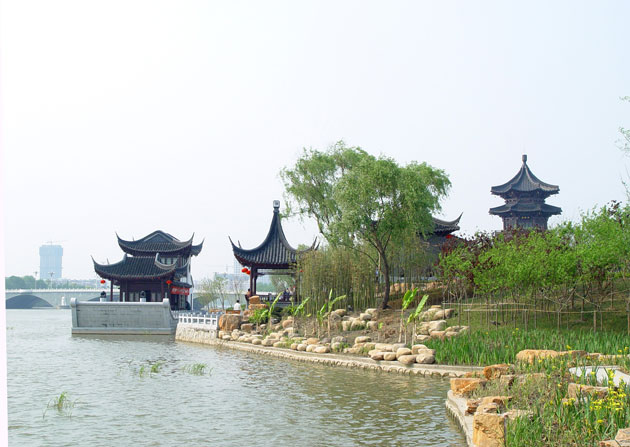  p>柳园位于 a target="_blank" href="/item/泰州/26886" data-lemma