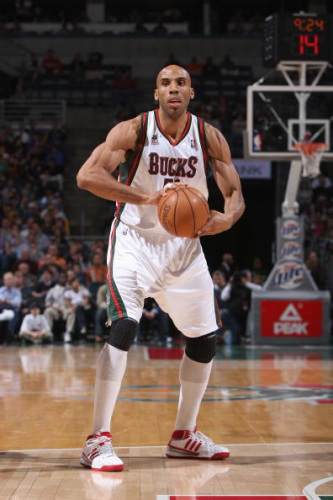  p>迈克尔· a href="#" data-lemmaid="7712177">鲁芬 /a>(michael