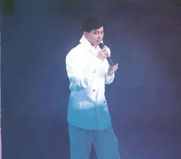 陈百强
