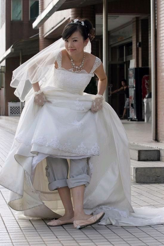  p>谢金燕 i>(jeannie hsieh) /i>,1974年12月25日出生于台湾省高雄市