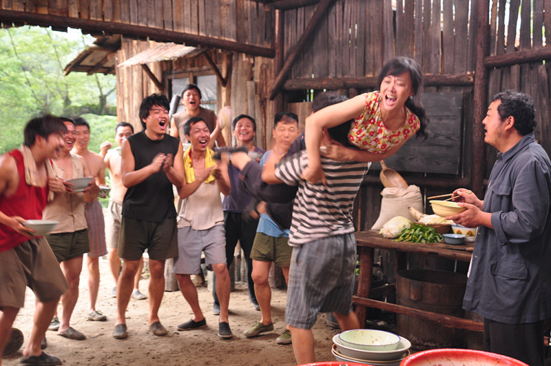  p>《遥远的天熊山》是由 a href="#" data-lemmaid="13856778">西部