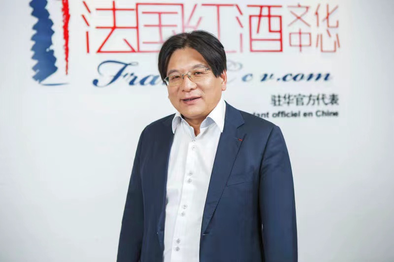 亚丁