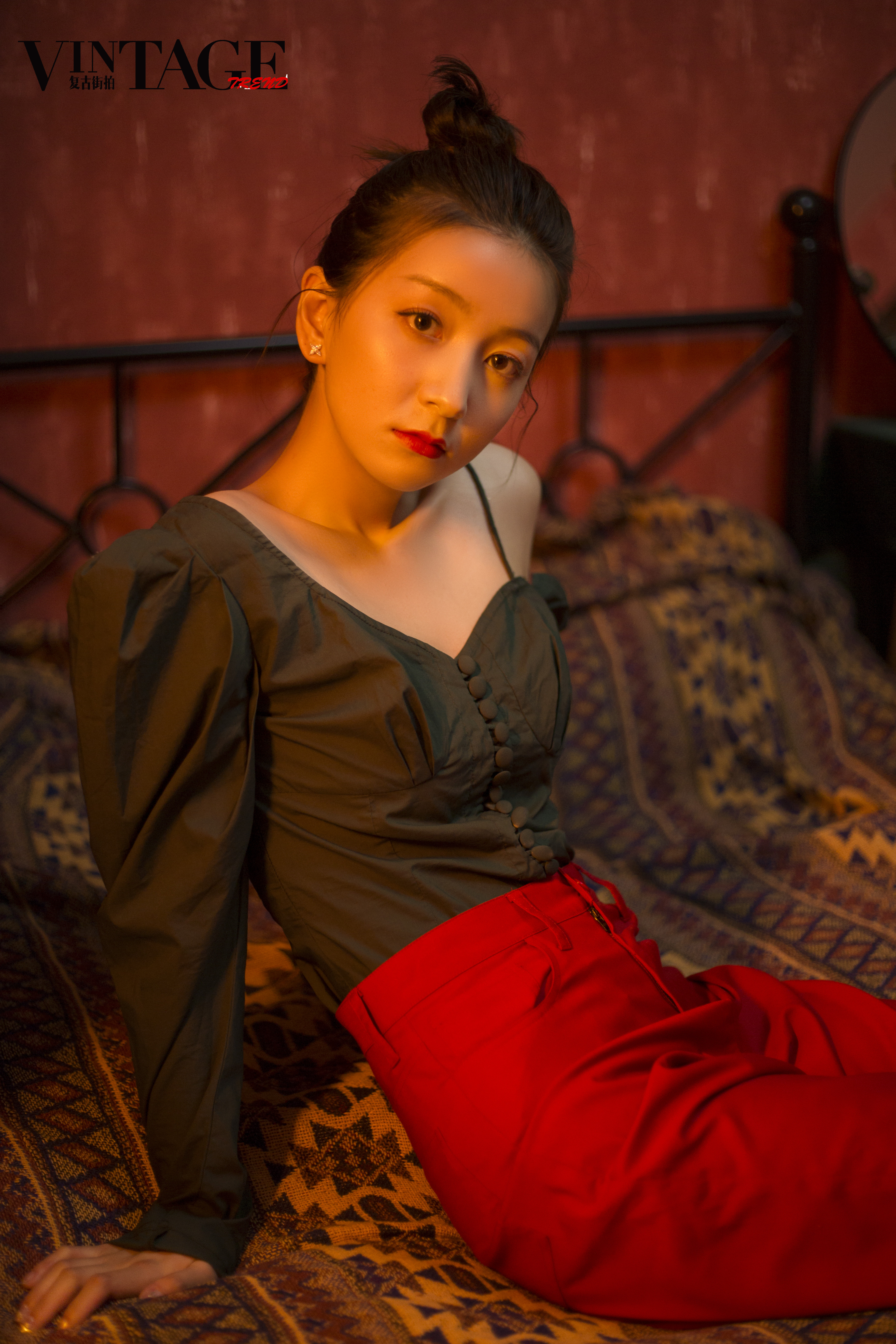  p data-id="gncn40whdj">卢佳,出生于湖南省,中国内地影视女演员