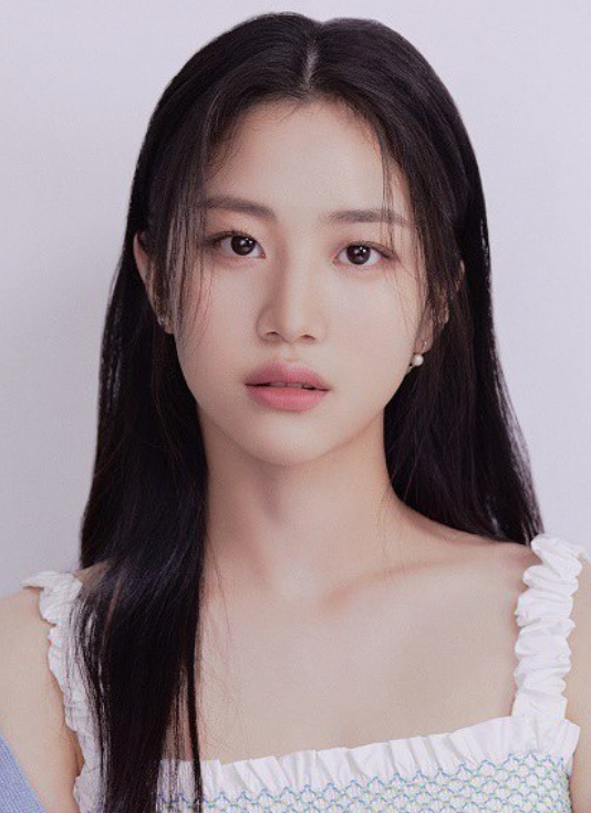 hong hwa yeon),1998年3月20日出生于韩国,韩国女演员