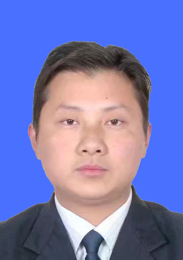 黄巍