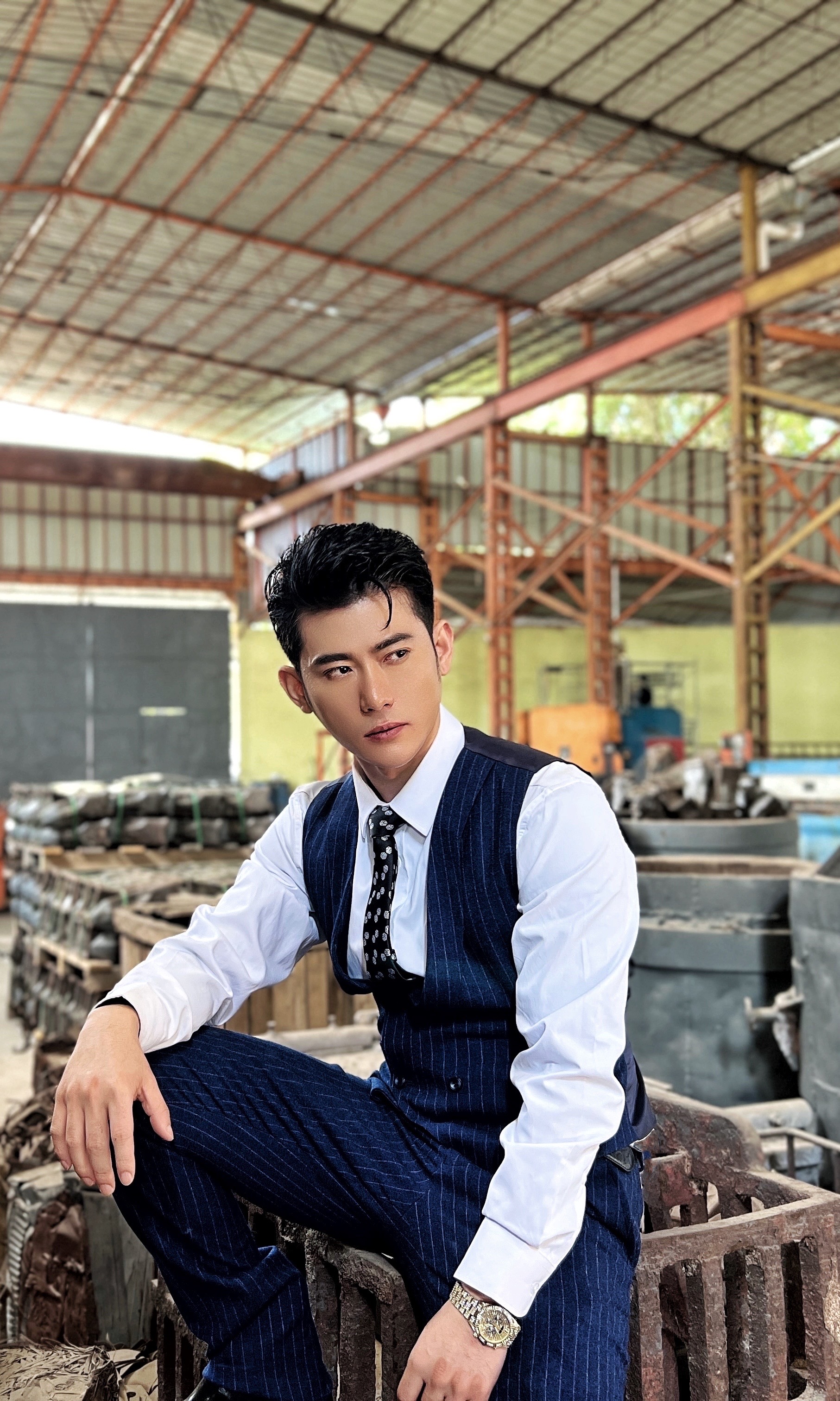  p>李乾锋,又名李火火武术跑酷双料冠军,中国内地男演员.