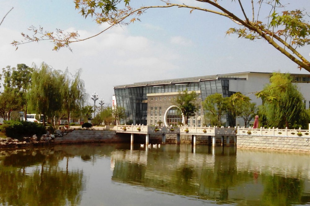 张家港市后塍高级中学