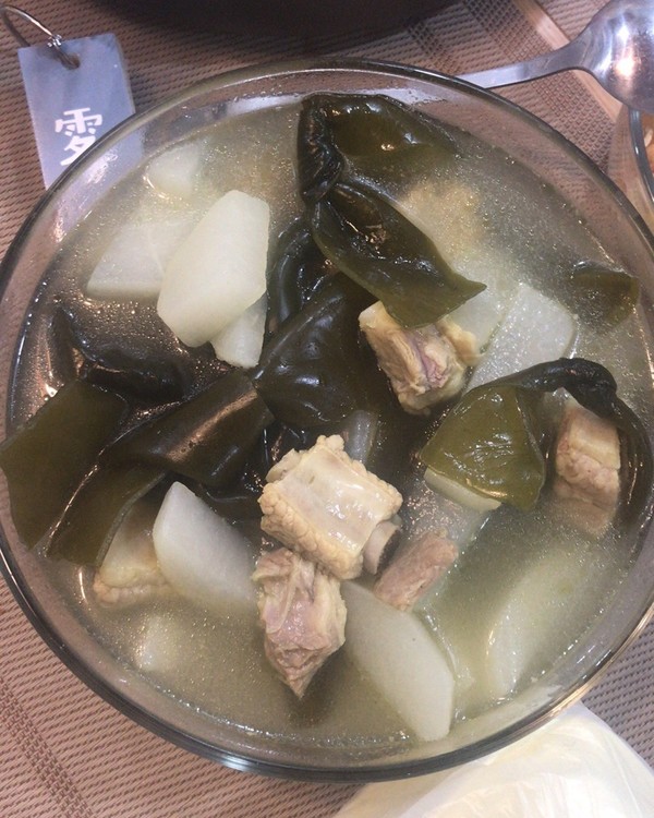 排骨海带萝卜汤
