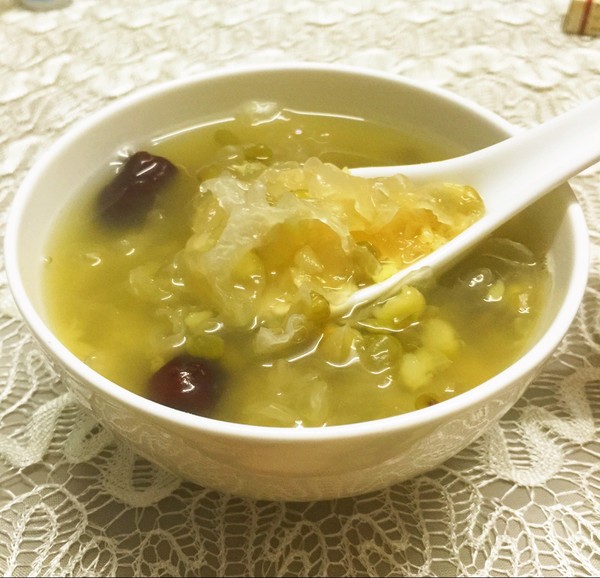  p>·特  色: 养阴退热,清热解毒,止渴利尿.