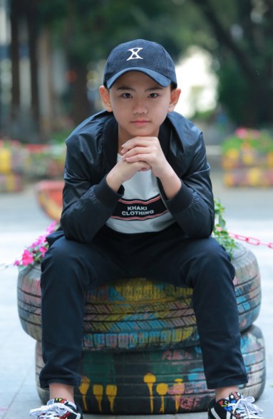  p data-id="sskg8tipwznl">雷俊,男 ,演员,2005年8月3日出生于 a