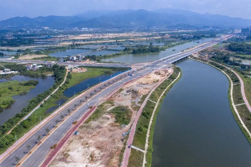  p>小金河大道是中国广东省惠州市惠城区小金口街道境内的景观大道,为