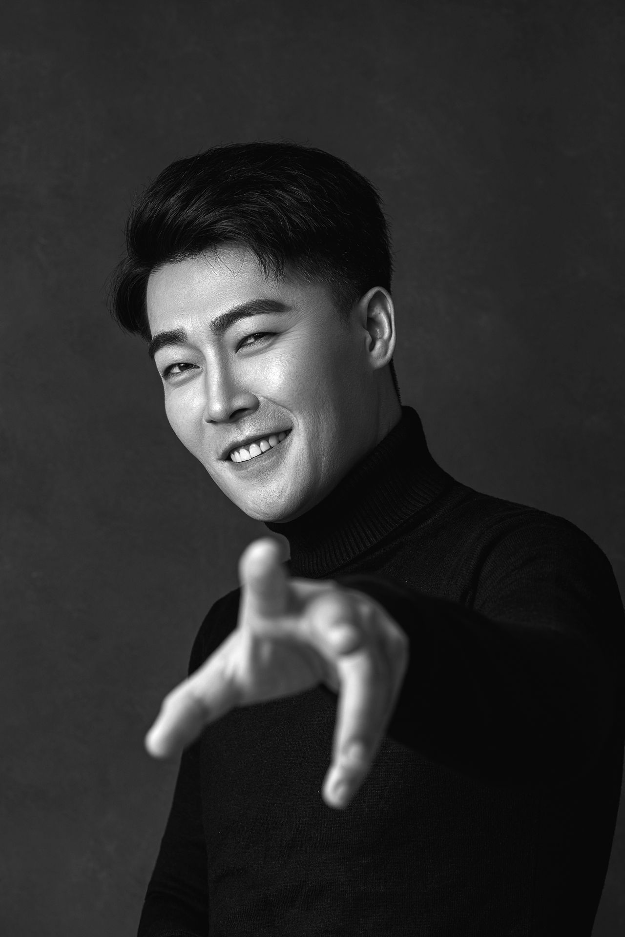  p>乔大韦,12月27日出生于北京 sup data-ctrid="2eo4ps2xoze">1 /sup