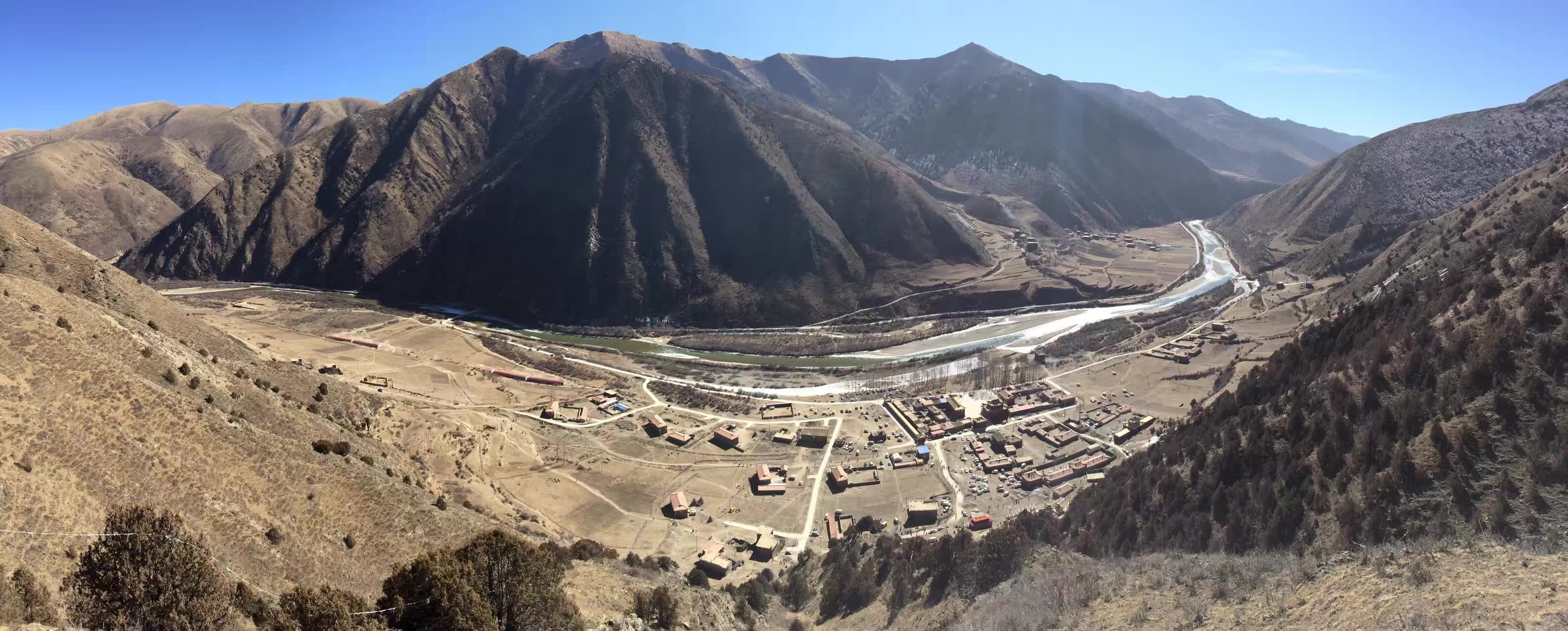  p>果芒寺是位于青海省安多地区班玛县的一座寺院,始建于18164. /p>