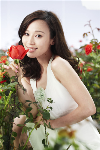  p>石筱群(shi xiao qun),原名石小群,1980年12月24日出生于浙江省