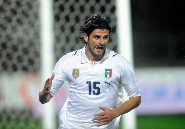 温琴佐·亚昆塔