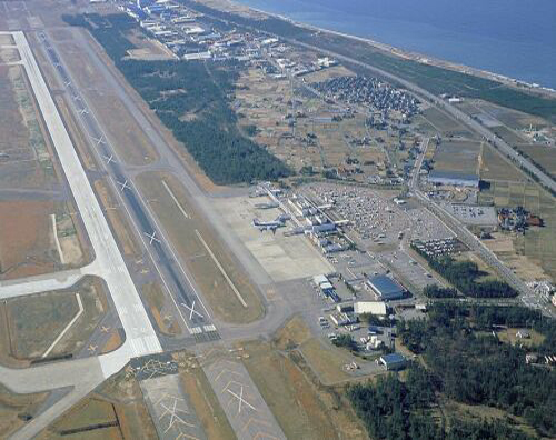  p>小松机场(平假名:こまつひこうじょう 英文:komatsu airport)是一