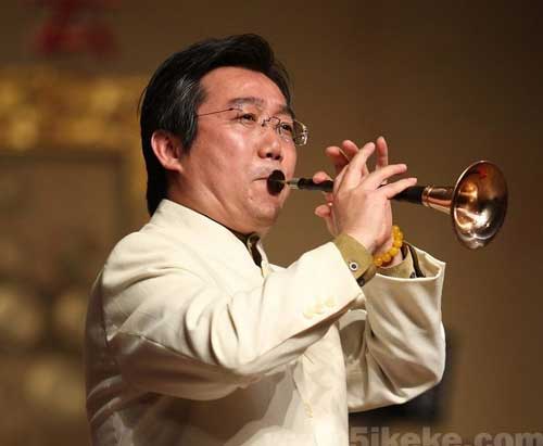 data-ctrid="sy9b8m1vmhgt">刘英,曾被称为中国最年轻的唢呐大师, 