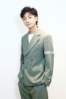 左立（中国内地流行乐男歌手、影视演员）_百度百科
