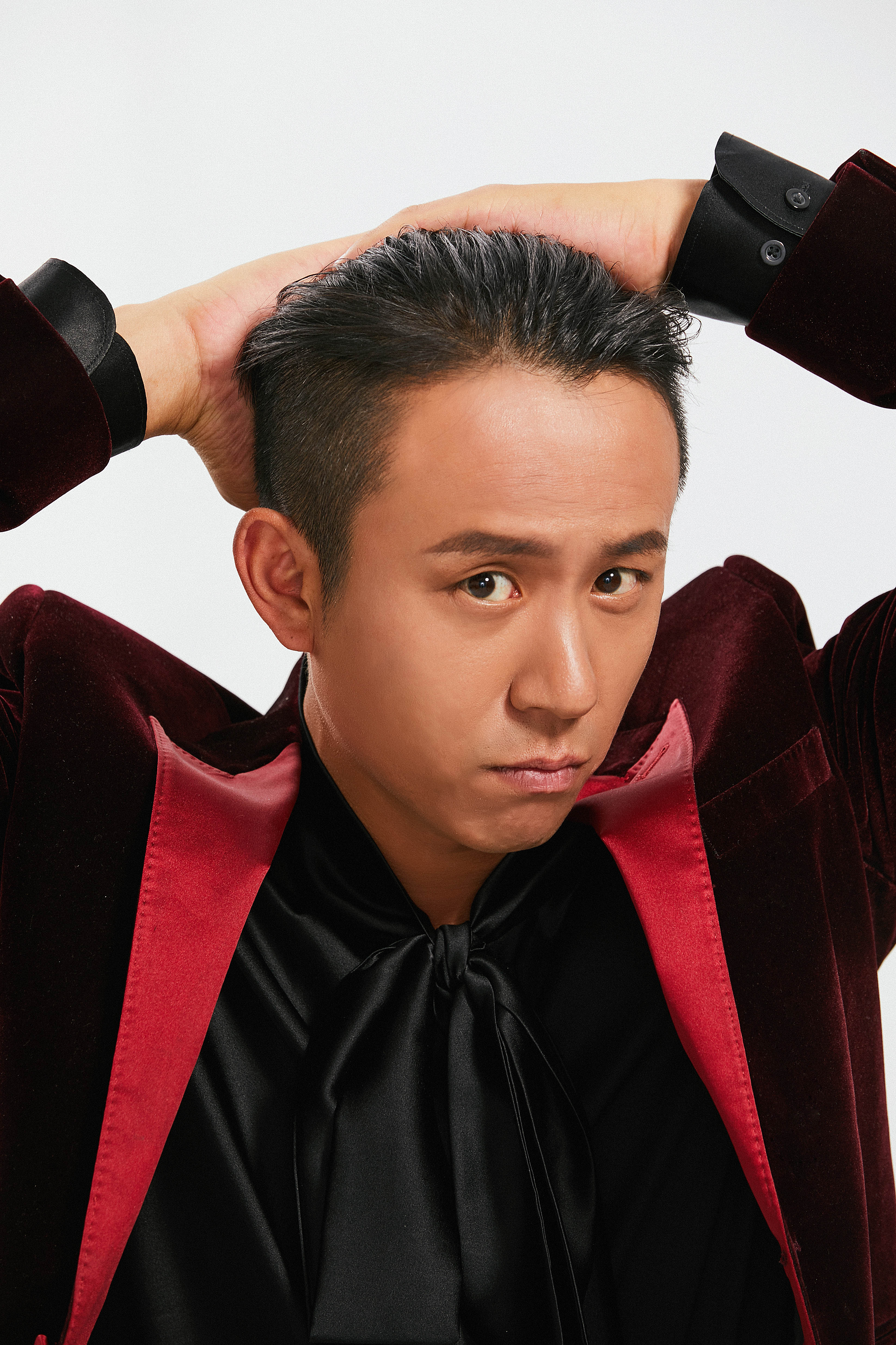 hu">刘亭作,1980年11月11日出生于北京市东城区,中国内地影视男演员
