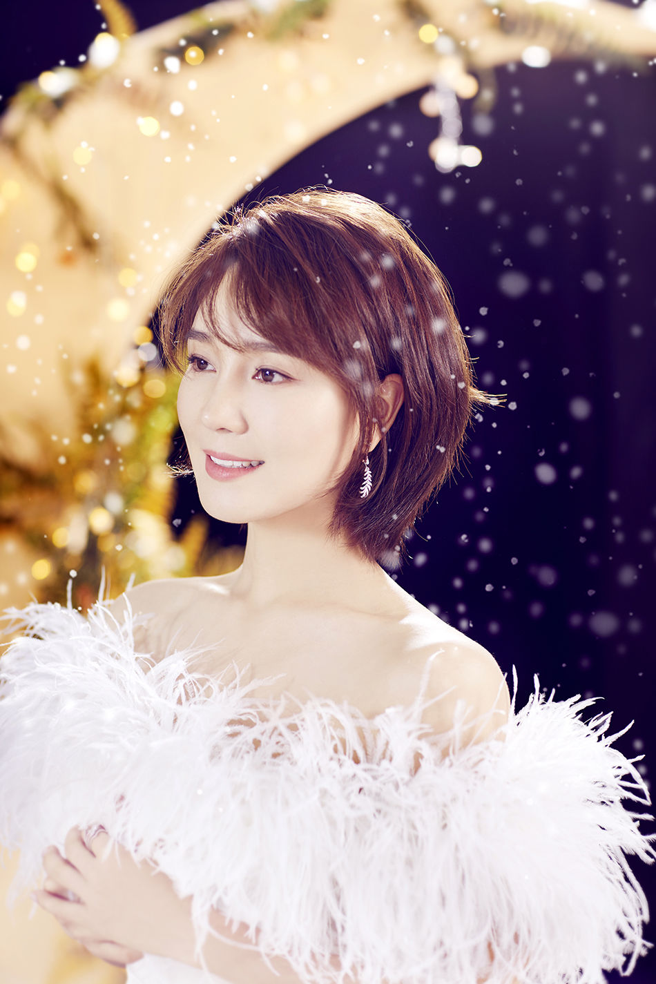  p>蓉卓,出生于河南省洛阳市,中国内地女演员,毕业于上海戏剧学院表演