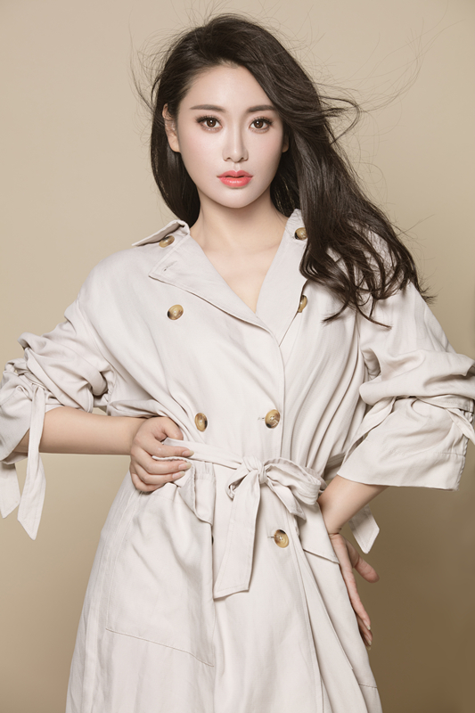  p data-id="gnbr94sgcv">张薇,青年歌唱演员,毕业于 a target="