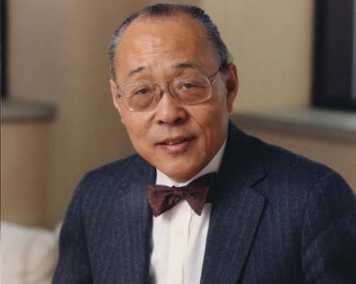 王安：与IBM一争高下的华人电脑大王，80年代身家20亿美元_百科TA说
