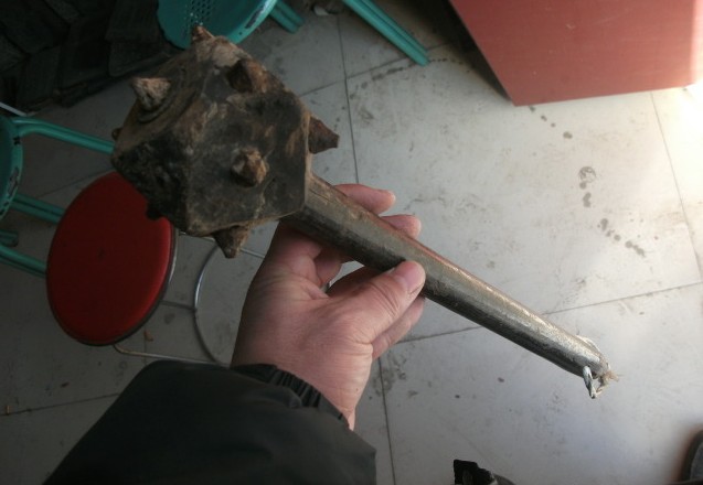  p>狼牙锤,古兵器名.