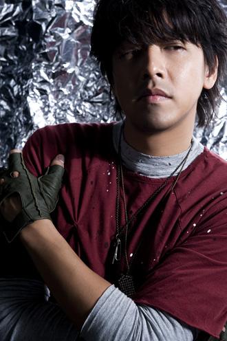 data-id="gnrtboj6w0">柳时元(         ),1972年10月6日出生于韩国尚