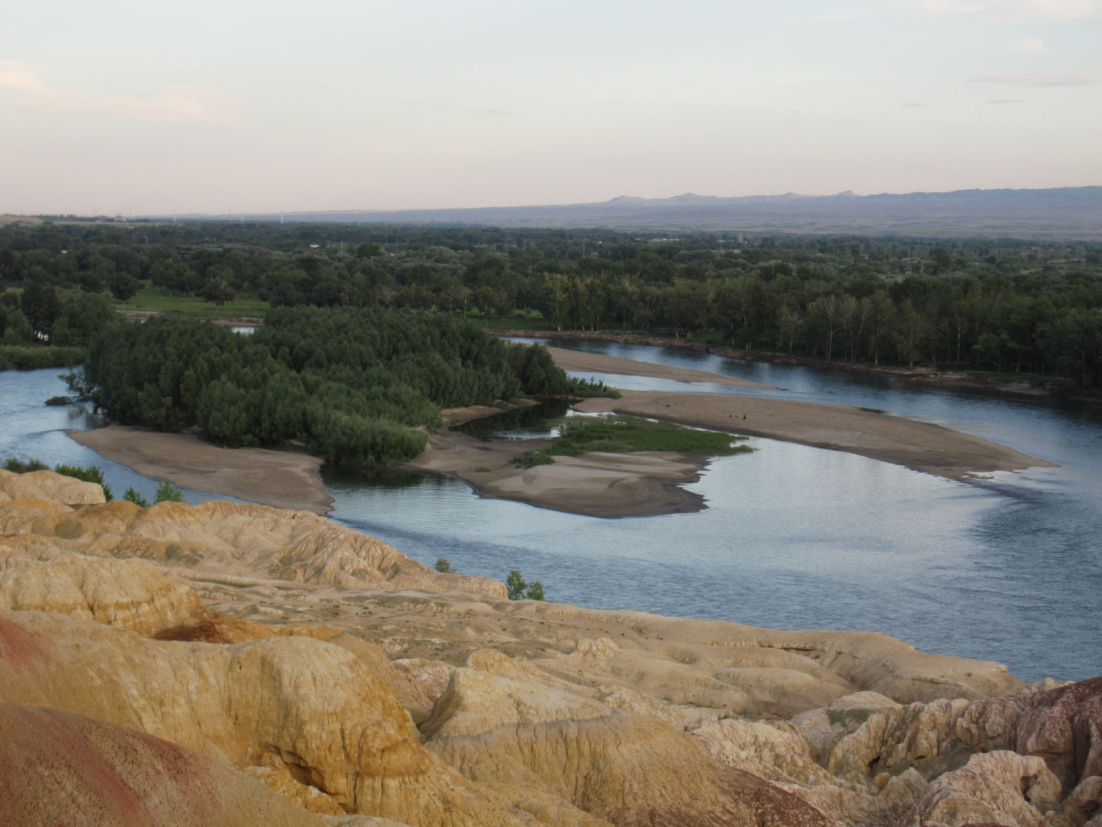  p>额尔齐斯河为 a target="_blank" href="/item/鄂毕河/150456"