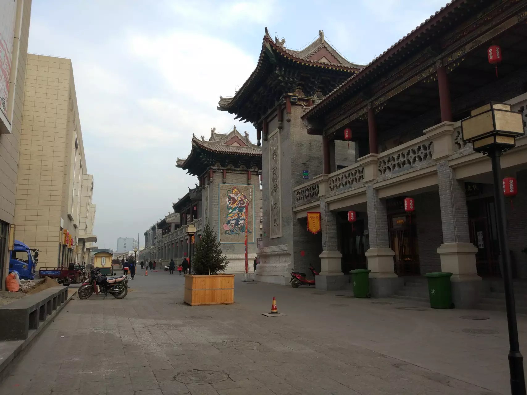  p>一德街在雄奇的北岳恒山脚下,位于浑源恒山南路与永安东街交汇的