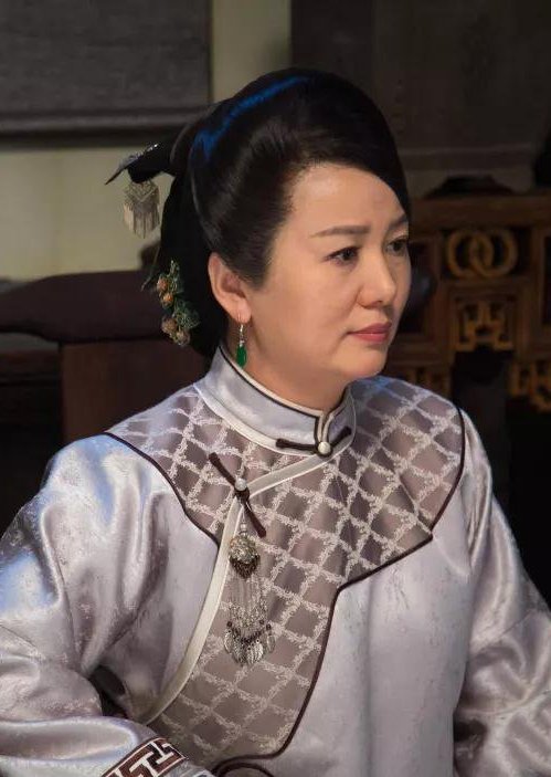 郑卫莉