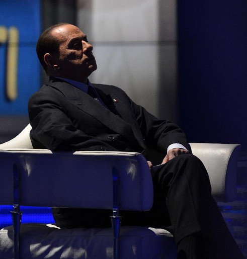 西尔维奥-贝卢斯科尼