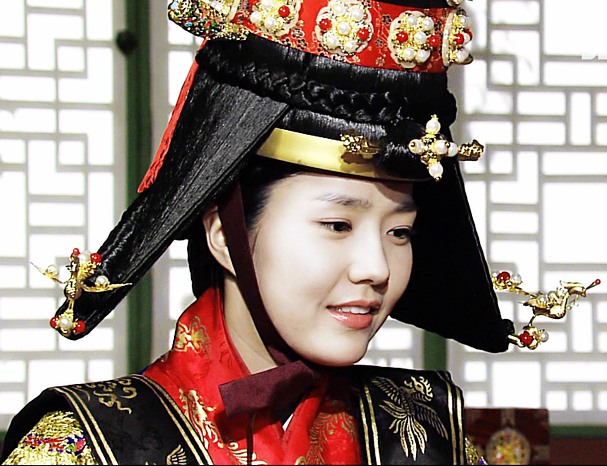  p>《王与我》是韩国sbs电视台制作的古装剧,由金在衡,孙载成执导, a