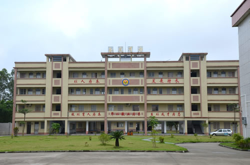  p>大田小学坐落在广州市南沙区横沥镇东方红中心村旁,学区常住人口约