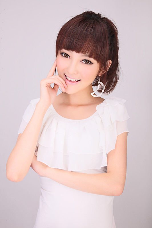  p>韩放,新生代主持人,歌手,毕业于重庆大学本科, a target="_blank"