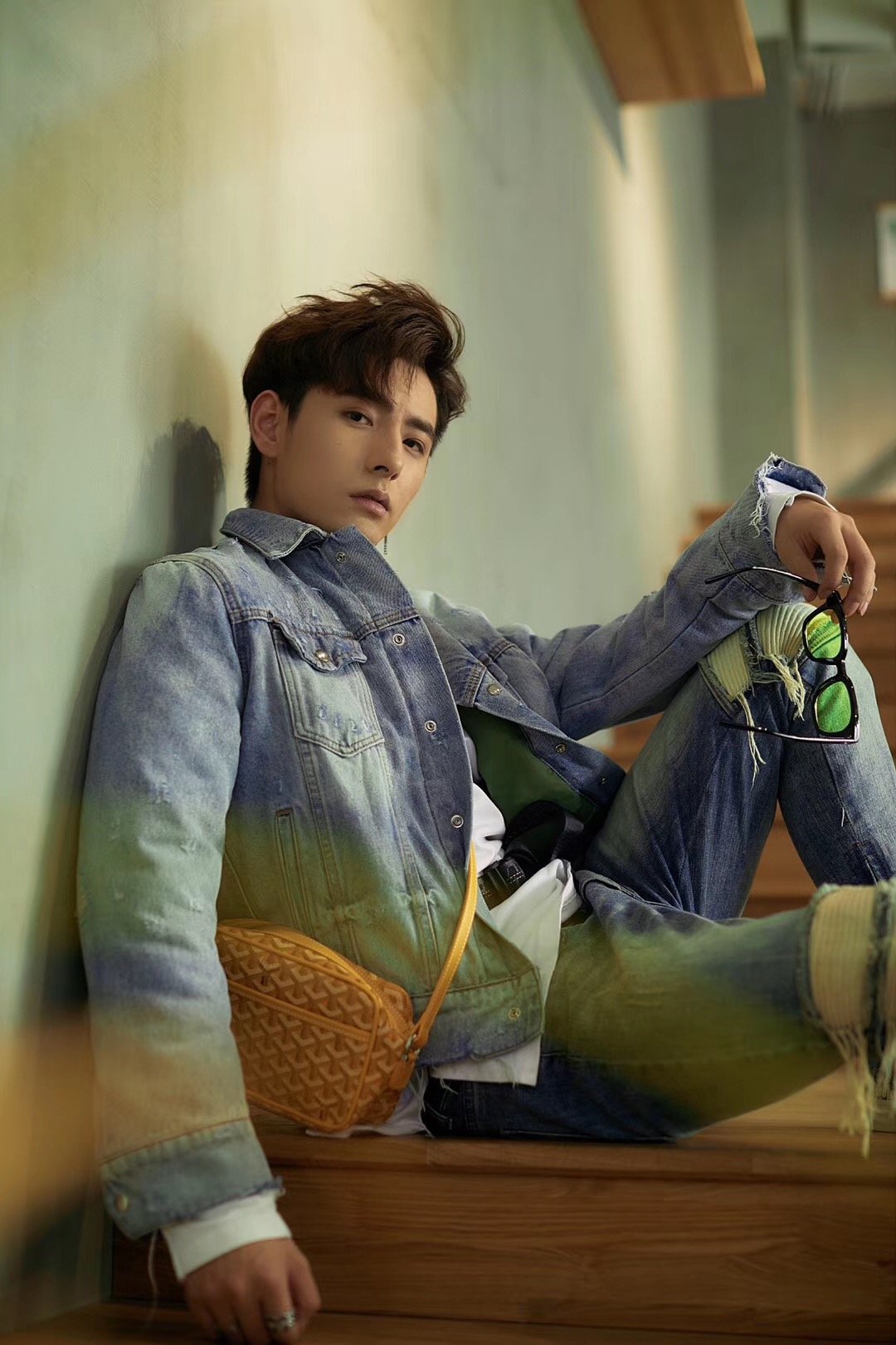  p>李豪,1995年1月9日出生于河南省焦作市,中国内地男演员.