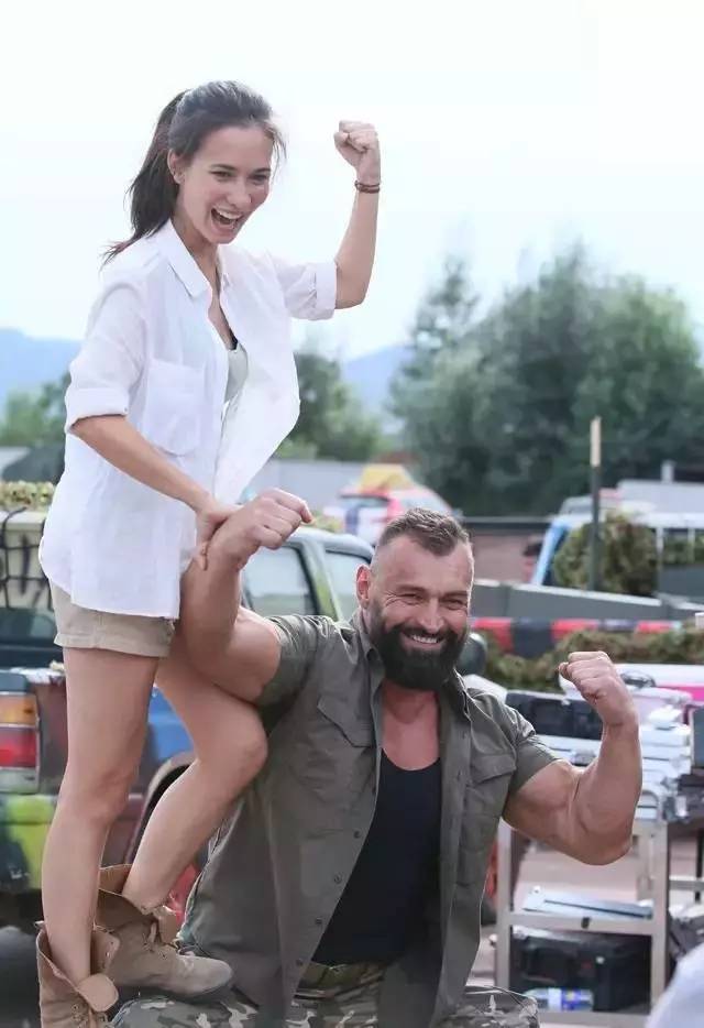  p>罗伊·霍兰 i>(roy horan) /i>,1950年1月1日出生,美国功夫演员,参