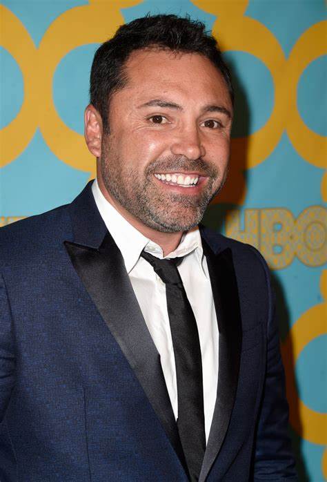  p> span class="ref" data-ctrid="1hxdlrds">奥斯卡·德·拉·霍亚