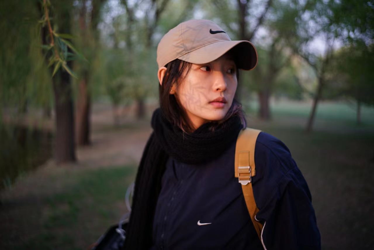  p data-id="gncoen4g4s">周依然,1996年10月30