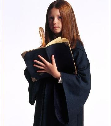 p>金妮·韦斯莱(ginny weasley),全名为金妮芙拉·莫丽·韦斯莱