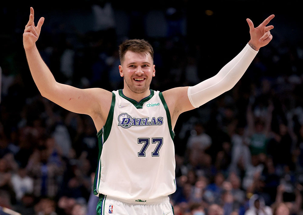  p>卢卡·东契奇(luka don  i  ),1999年2月28日出生于 a target="