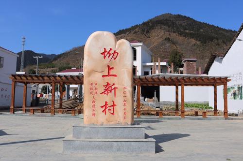  p>港口镇,隶属江西省九江市修水县,地处修水县北部边陲,东邻 a