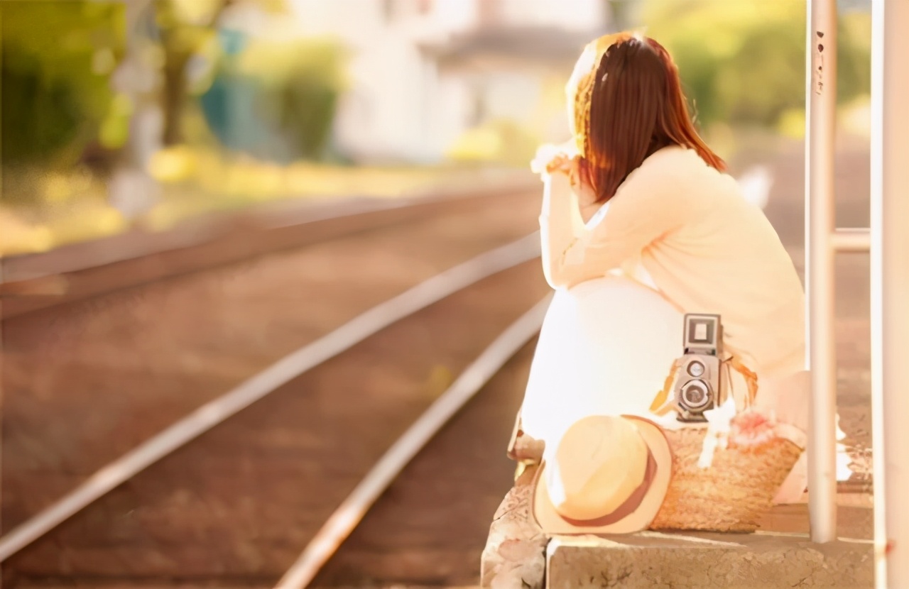 只有独处的时候，才能成为真正的自己_百科TA说